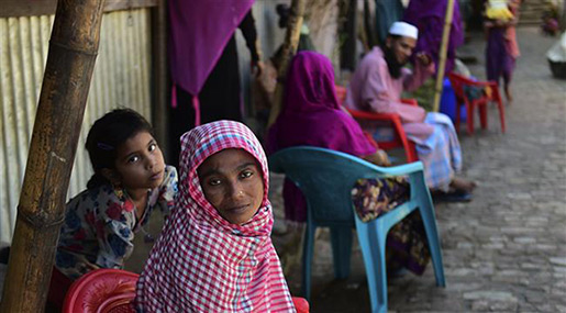 Myanmar Crackdown: Thousands of Rohingya Flee for Bangladesh