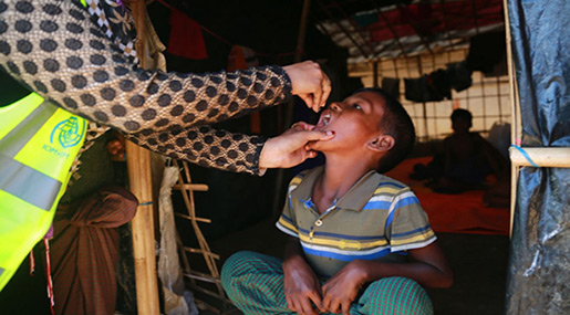 Rohingya Crisis: Mass Cholera Vaccinations Begin in Refugee Camps