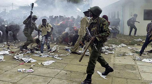 Kenya: Teargas, Chaos as Kenyatta to Be Sworn in for Disputed Second Term
