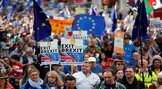 UK: Tens of Thousands Protest Brexit
