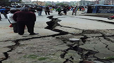 Massive Magnitude-7.9 Earthquake Strikes Nepal, Nearly 449 Killed and Rising Devastating 7.9-Magnitude Quake Strikes Nepal, Nearly 688 Killed and Rising