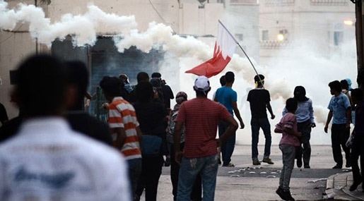 Bahrain Crackdown: Regime Forces Attack Protesters Bahrain Crackdown: Regime Forces Attack Protesters