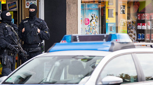 Christmas Terrorist Plot Foiled in Australia, Daesh-inspired Suspects Arrested Christmas Terror Plot Foiled in Australia, Daesh-inspired Suspects Arrested