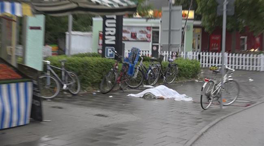 Munich Shooting: Nine killed, 16 Injured, Lone Gunman Commits Suicide
