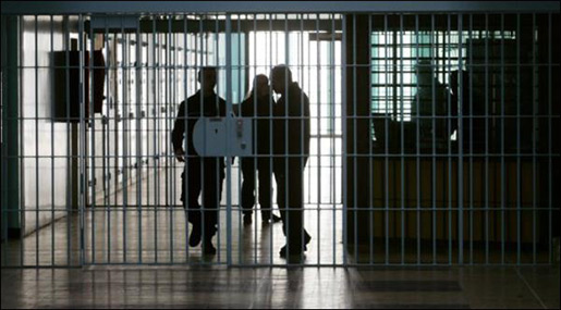 Bahrain Jailbreak Sparks Manhunt
