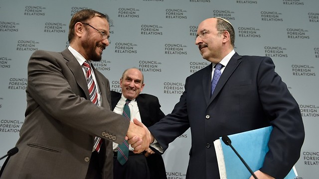 Senior Saudi Official to "Israeli" Yedioth Ahronoth: We Have Common Interests, Friends!
