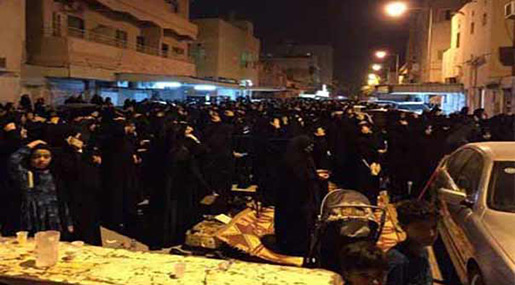 Bahraini protesters outside Ayatollah Qassim's residence 