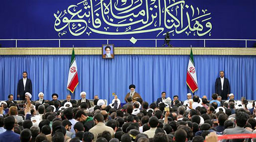 Imam Khamenei: Some Regional Govts Betraying Muslims
