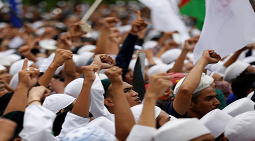 Indonesia: 1000s Protest, Urge Unity Indonesia: 1000s Protest, Urge Unity