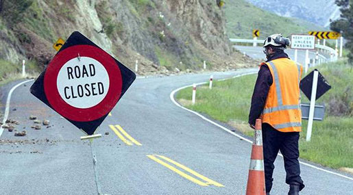 New Zealand Evacuates Quake-Hit Town, Fears of Wellington Building Collapse New Zealand Evacuates Quake-Hit Town, Fears of Wellington Building Collapse