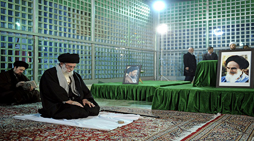 Imam Khamenei Pays Tribute to Late Imam Khomeini
