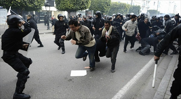 Tunisia forces fire tear gas in showdown with protesters after energy sites shut Tunisia Forces Fire Tear Gas in Showdown with Protesters