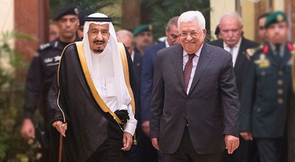Saudi King Salman and PA president Mahmoud Abbas