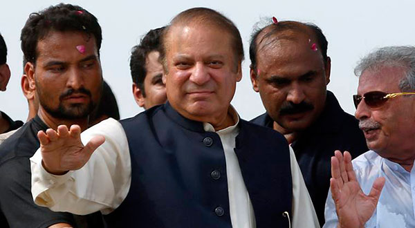 Pakistan's Ex-PM Sharif Returns Home for Court Hearing Pakistan’s Ex-PM Sharif Returns Home for Court Hearing