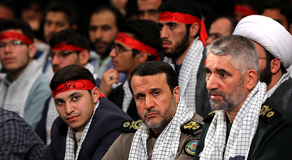 In Photos: Imam Khamenei Meets Iranian Youth