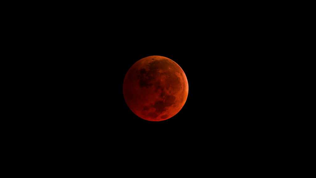 This Month’s «Blood Moon» Eclipse to Be the Longest of the Century!