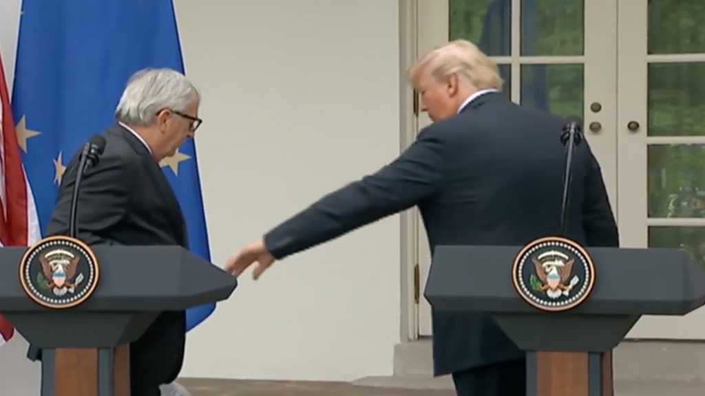 EU President Juncker Refuses to Hold Trump’s Hand during WH Visit