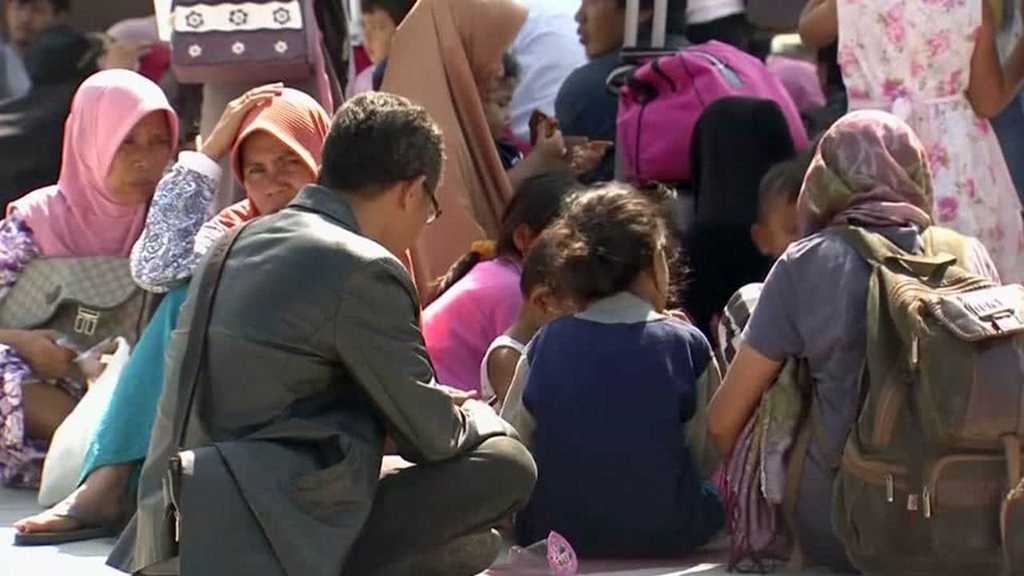 Indonesia Quake: Children Return to Schools to Clean Up, Find Friends