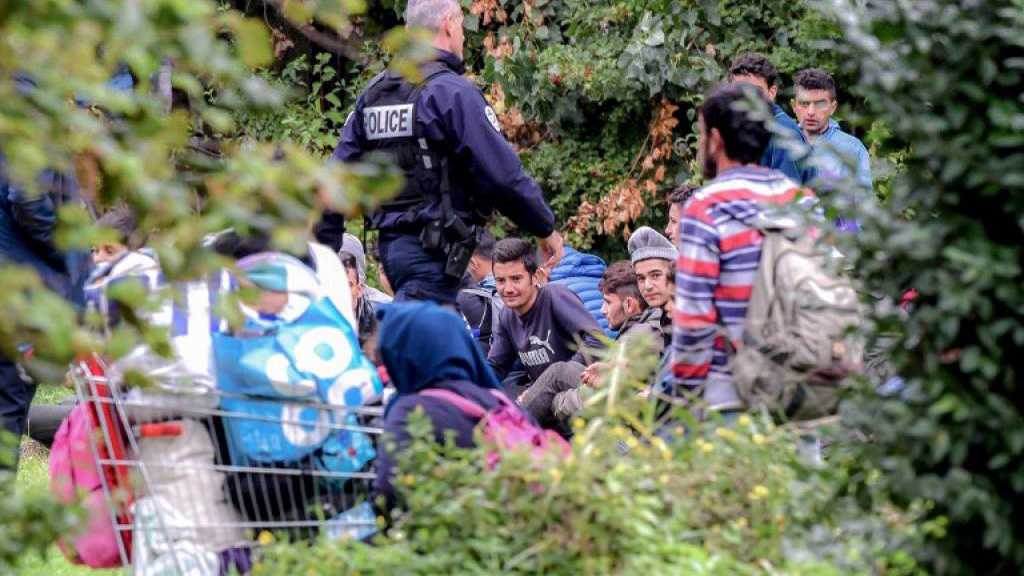 France: Police Clear 1,800 Migrants from Camp near Dunkirk