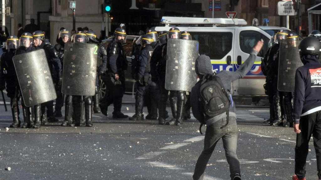 France: 89,000 Security Personnel to Be Deployed As Paris Braces for Violence