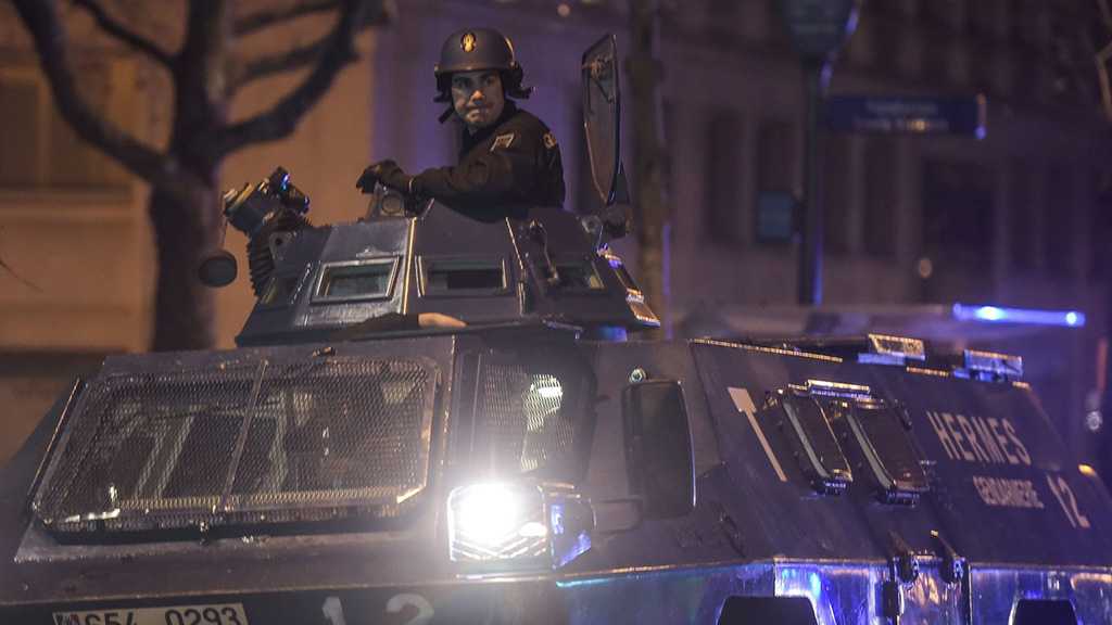 481 Detained in Paris As Armored Vehicles Arrive to Gear Up for New Round of Mayhem