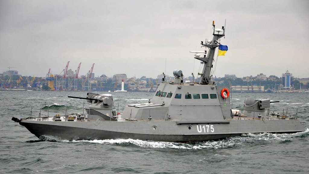 FSB: Ukrainian Vessels Threatened to Use Weapons if Approached by Russian Ships