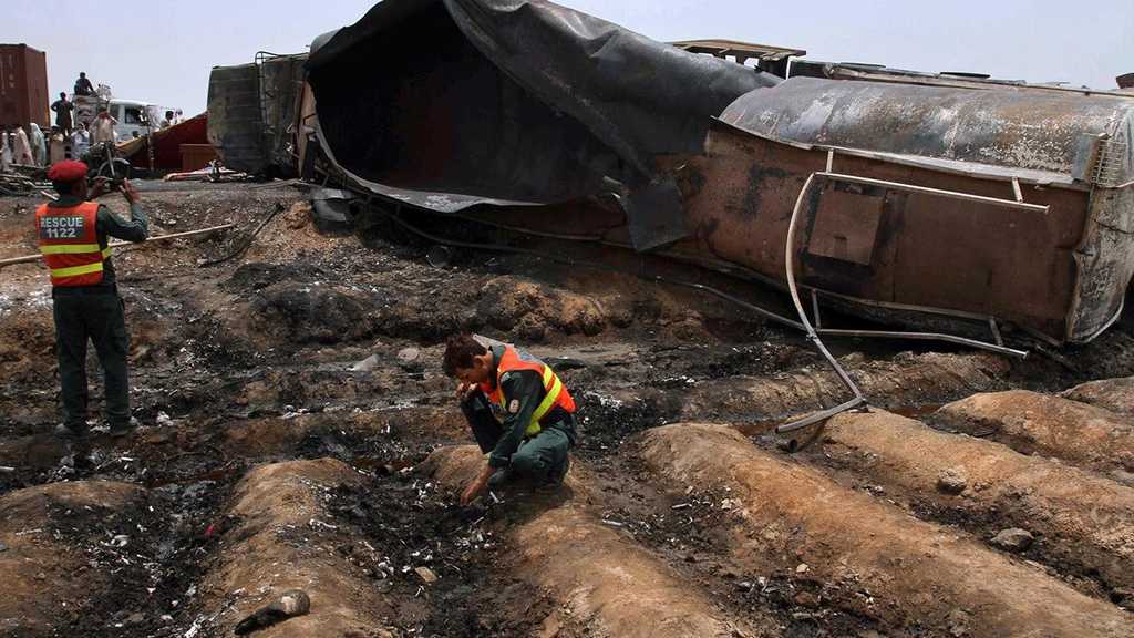 Pakistan: At Least 27 People Killed After Vehicle Hits Oil Tanker, Bursts into Flames