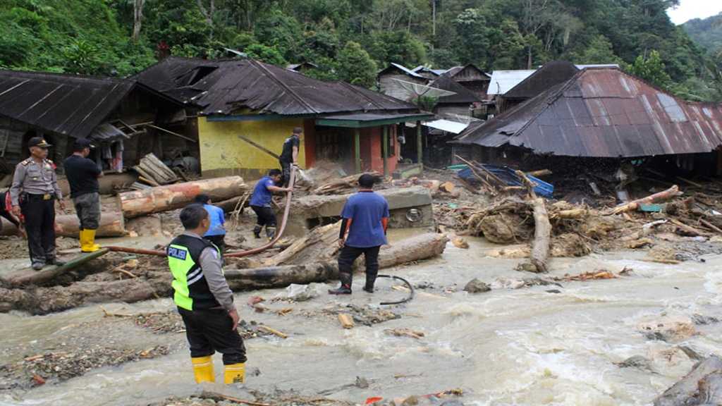 Indonesia Floods: Death Toll Tops 100, Dozens Still Missing