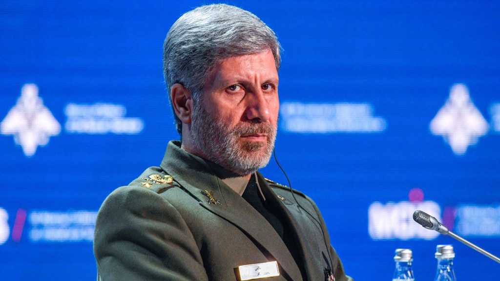 Hatami from Moscow: Iran to Fight US Economic Terror with Defensive Might