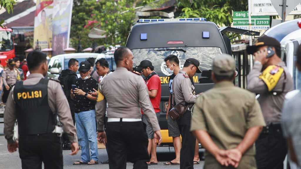 Indonesia Breaks Up Plot to Attack Police over Election Period