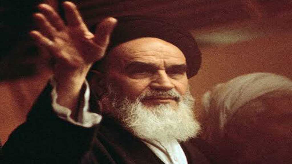 Iranians Mark 30th Anniversary of Imam Khomeini’s Passing Away