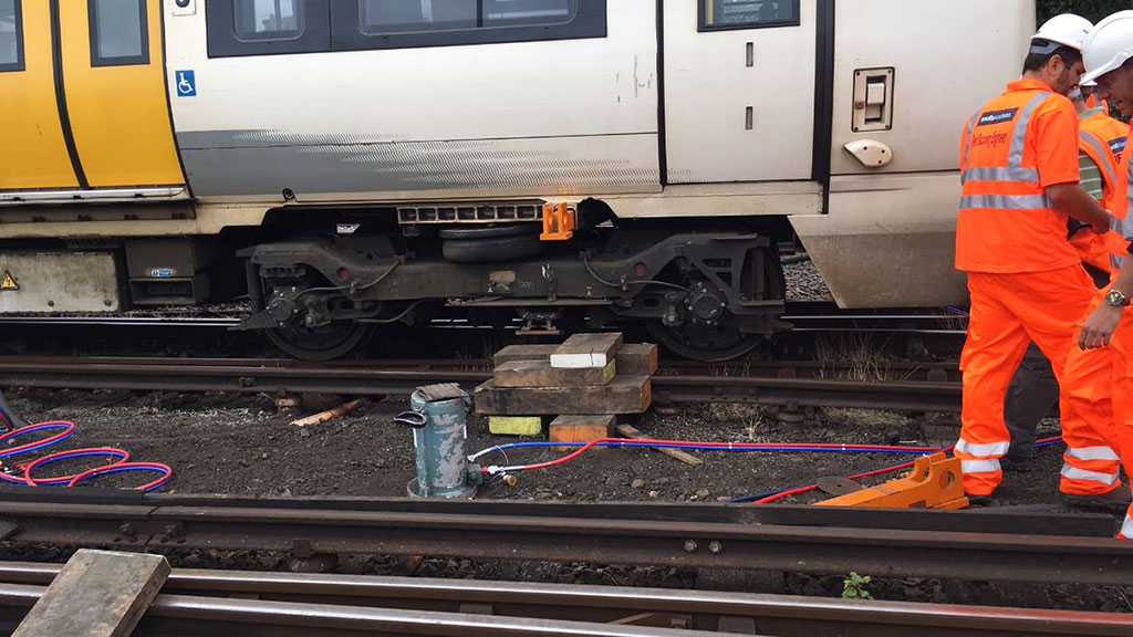Congo: At Least 50 Dead After Train Derails
