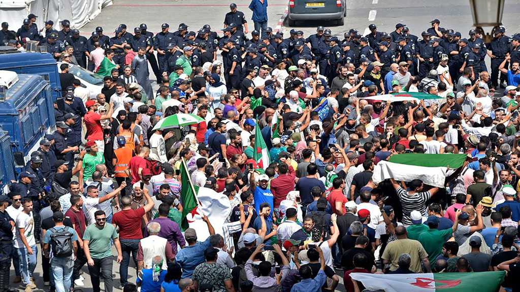 Algeria: Thousands Protest In the Capital despite Tight Security