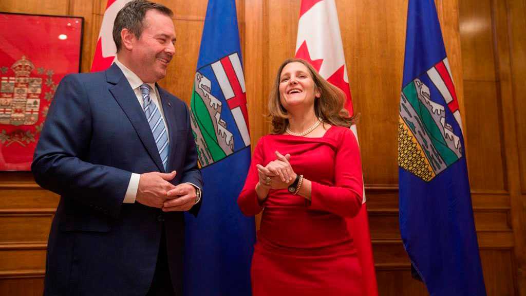 Canadian Deputy PM, Alberta Premier Agree to Search for Common Ground