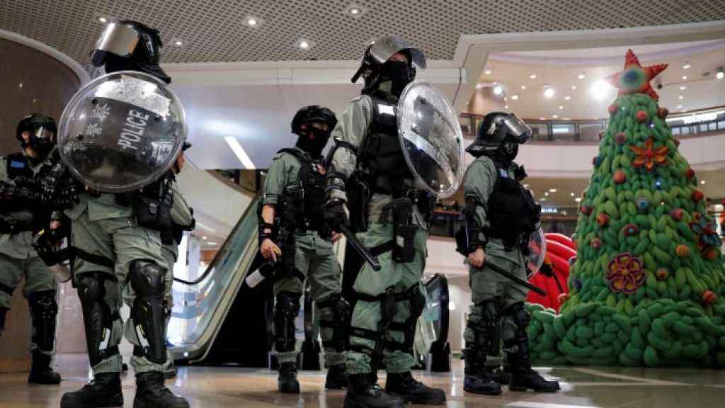 Hong Kong Marchers Target Malls in 3rd Day of Christmas Protests