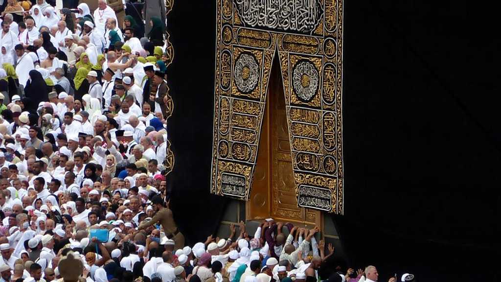 Saudi Arabia Temporarily Suspends Entry of GCC Citizens to Mecca, Medina