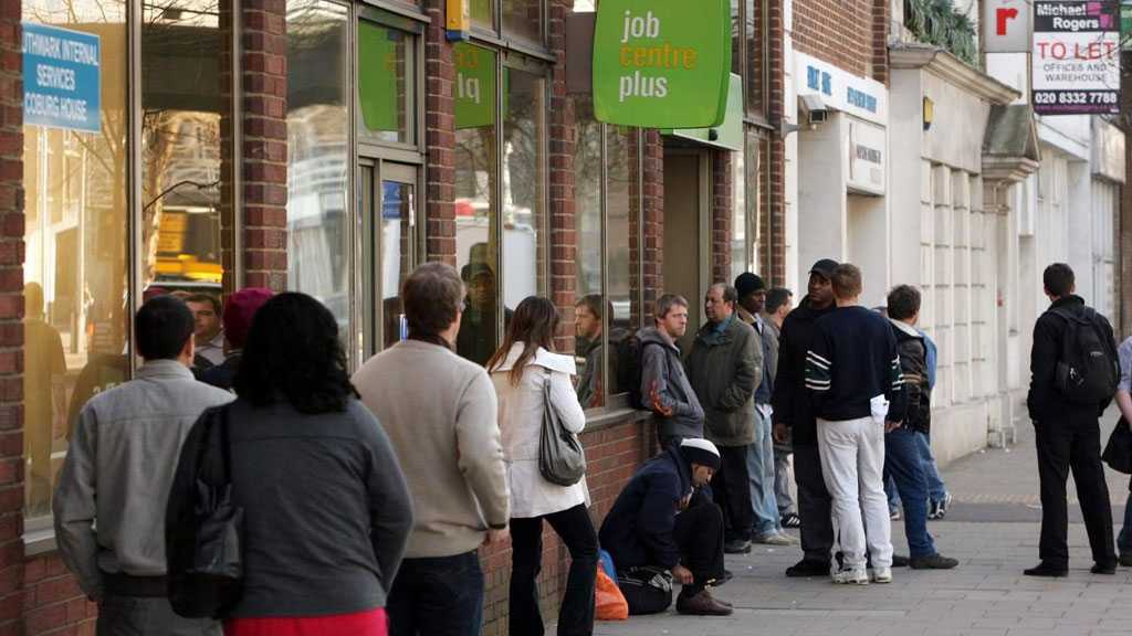 Ex-Chancellors Warn UK to Face ’1980s-Level’ Unemployment in Wake of COVID-19 Pandemic