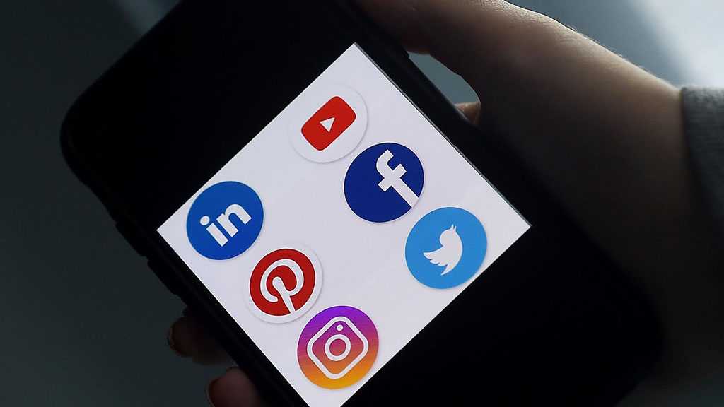 YouTube, Facebook, Twitter Limit Access to 20 Russian Media Sources