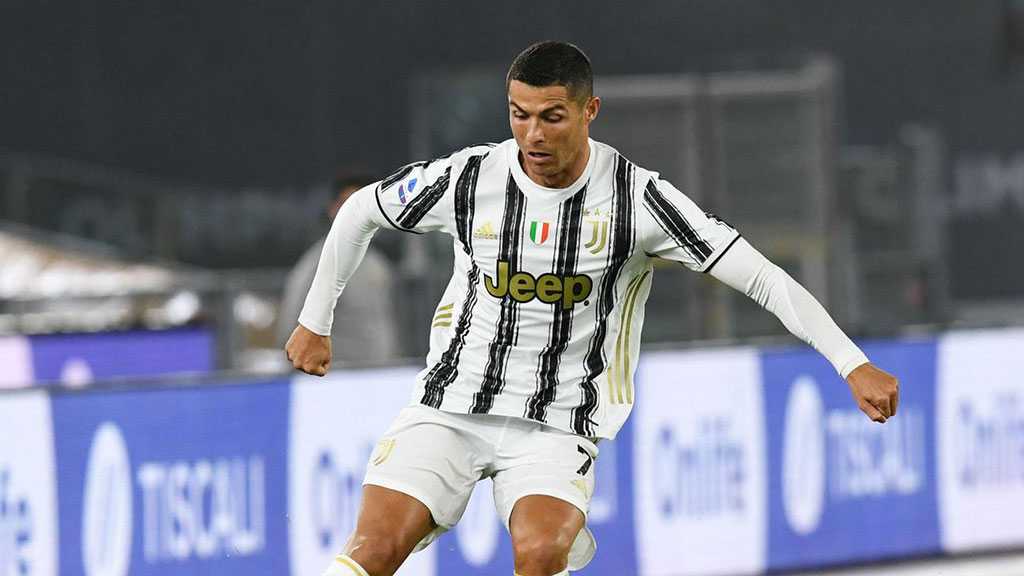 COVID-Positive Cristiano Ronaldo Ruled Out of Barcelona Clash