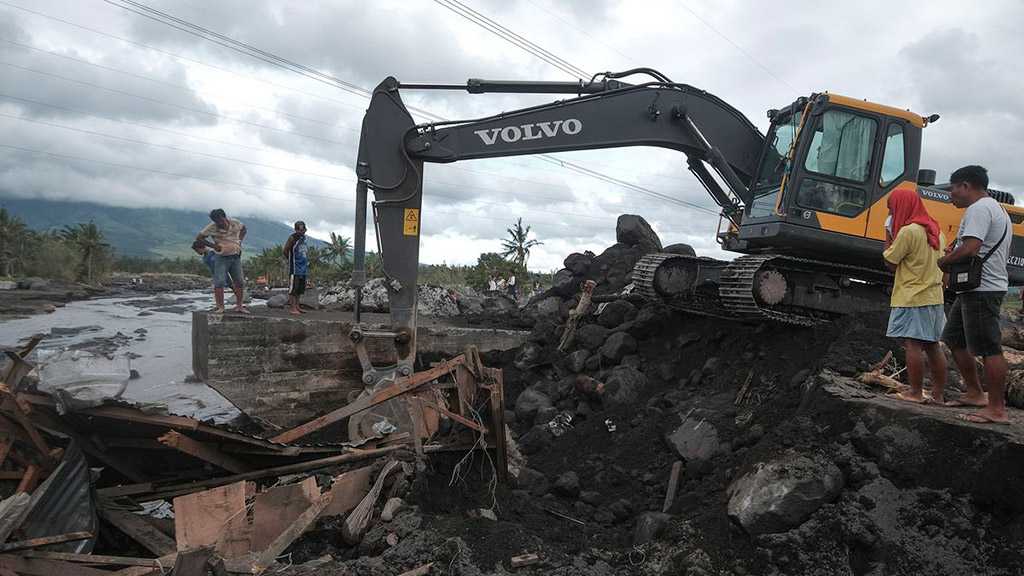 Philippines Typhoon: 20 Dead, Thousands of Homes Damaged