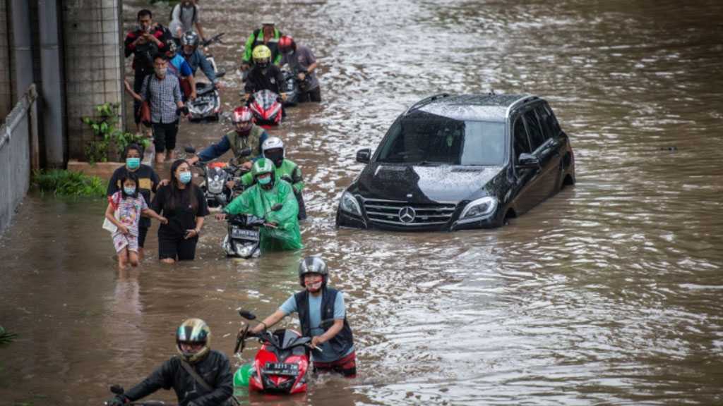 Indonesia: Monsoon Floods Hit Jakarta, Forcing 1,300 To Evacuate