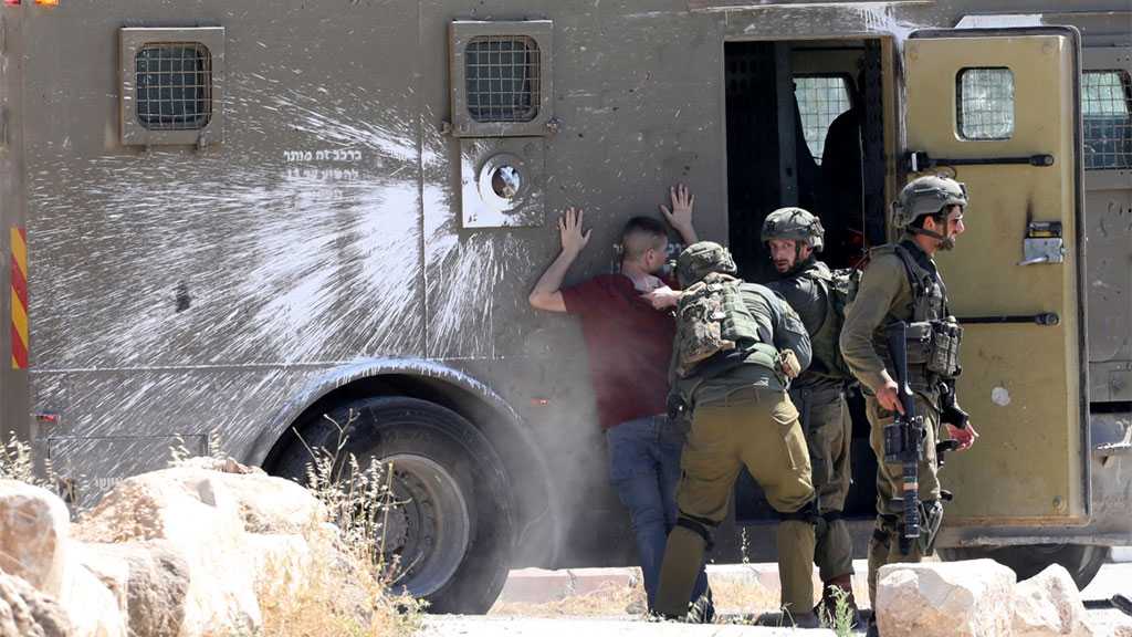 ‘Israeli’ Occupation Troops Arrest 25 Palestinians in the Occupied West Bank