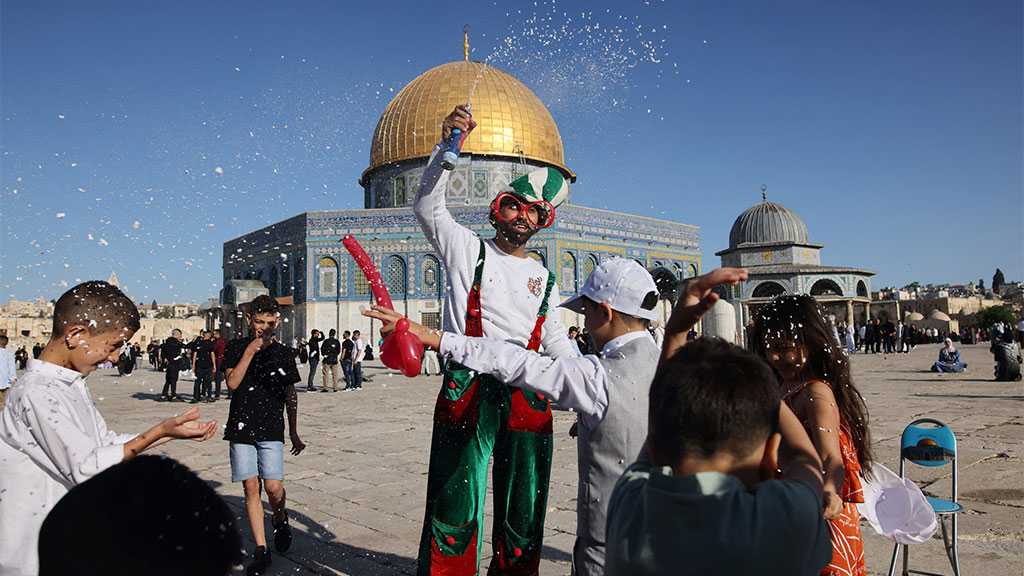 Thousands of Palestinians Celebrate Eid Al-Adha, Perform Prayers in Aqsa after ‘Israeli’ Raids
