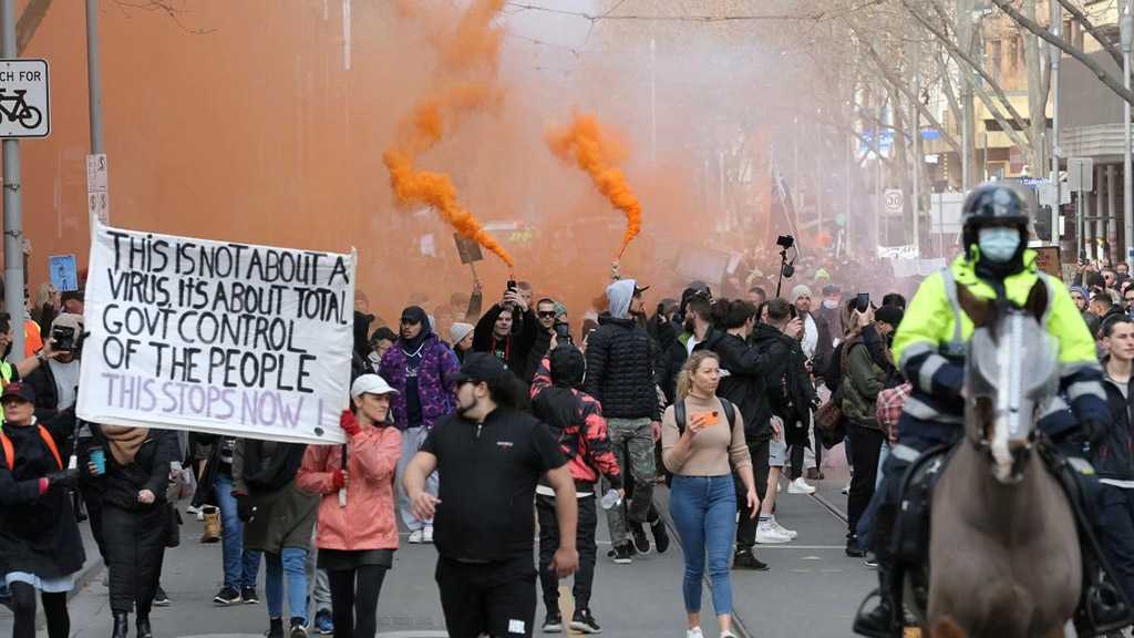 Australian Police Clash, Arrest Anti-Lockdown Protesters in Sydney, Melbourne
