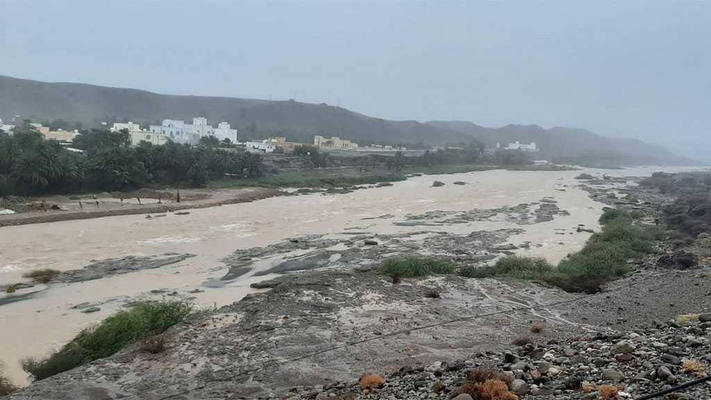 Cyclone Lashes Oman and Iran, Kills At Least Nine