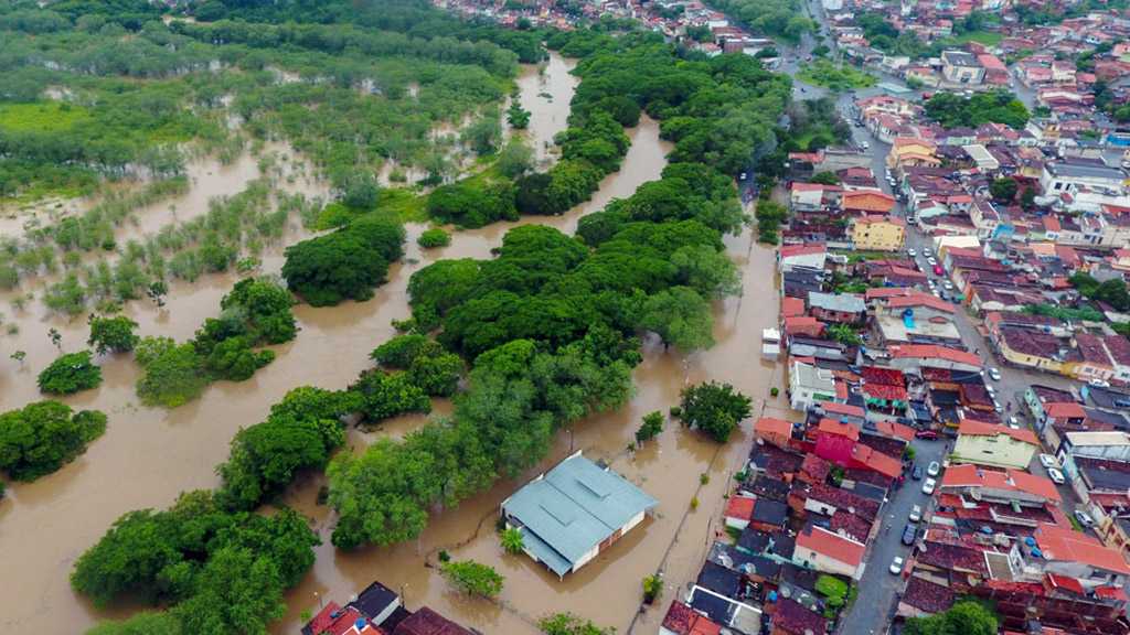 Brazil Flood Death Toll Rises to 18, Over 35k Rendered Homeless