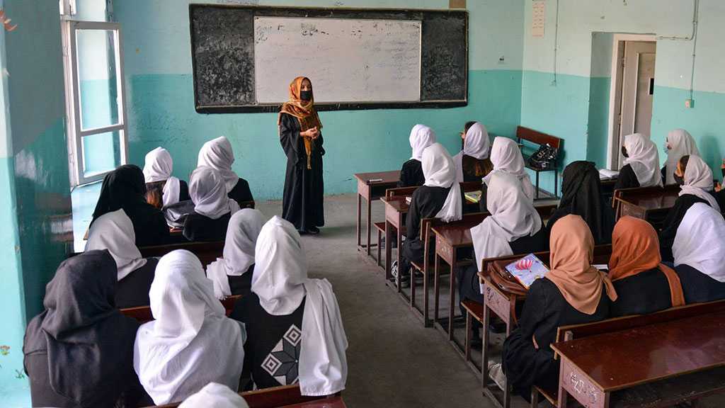 Taliban Closes Afghan Girls’ Schools Hours After Reopening