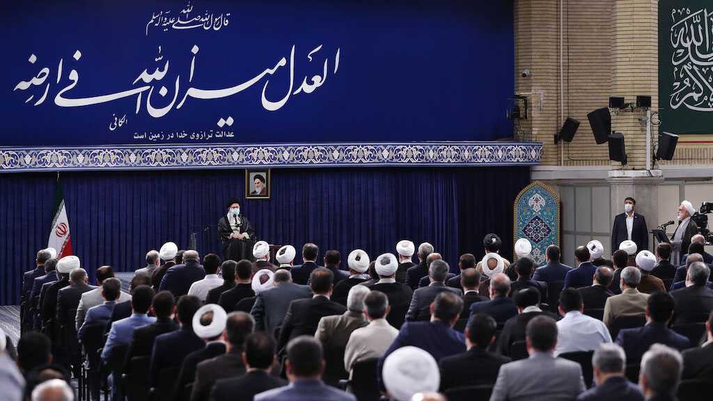 Imam Khamenei: Enemies Frustrated at Iranian Nation’s Resistance