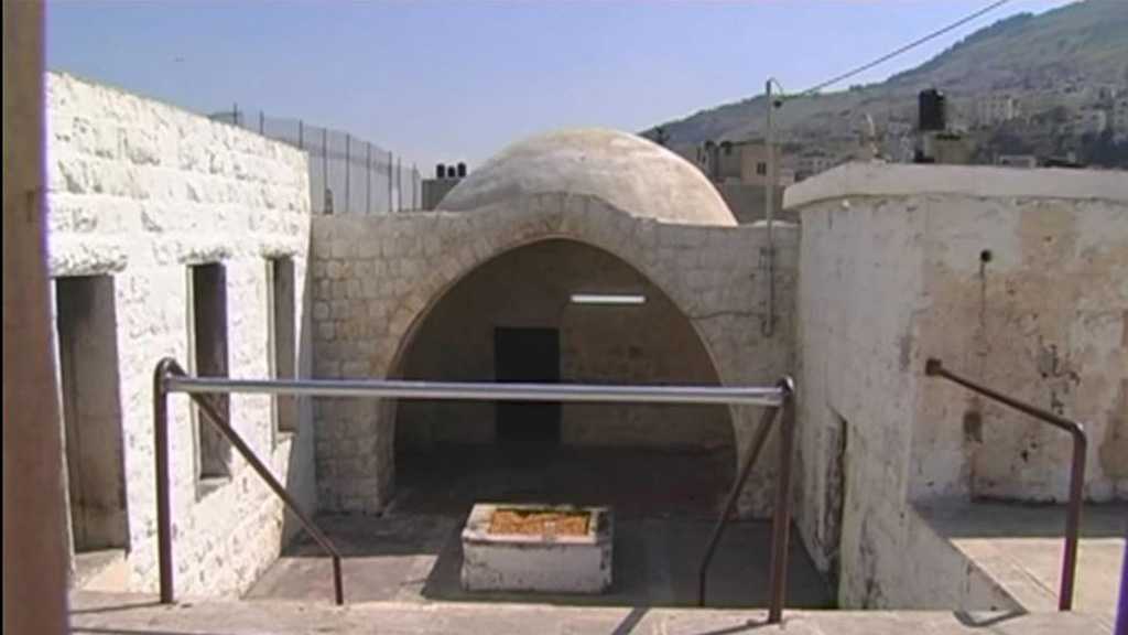 “Israeli” Officer, 2 Settlers Wounded upon Storming Nablus 