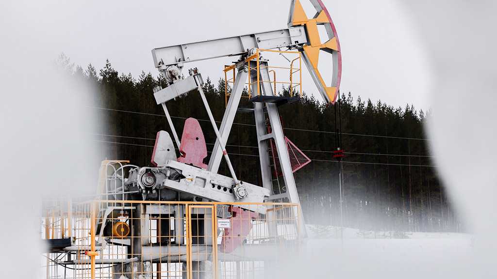 Bloomberg: Russia Has Price Cap-Busting Oil Plan